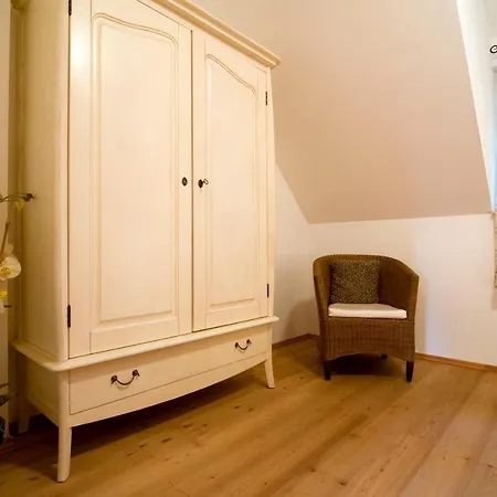 Zander Mit Sauna Holiday home Born